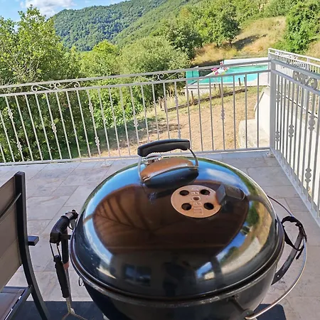 Grande Avec Piscine Chauffee Et Privee Villa *