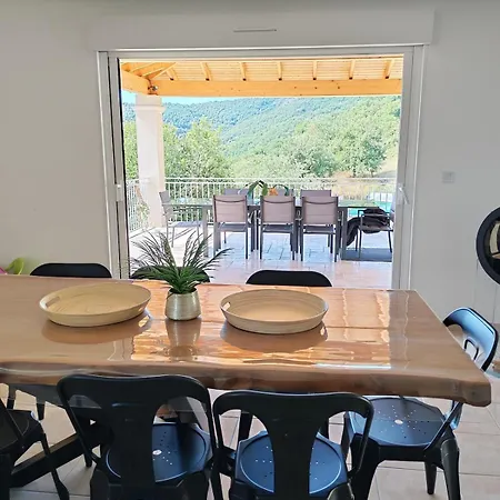 Grande Avec Piscine Chauffee Et Privee *