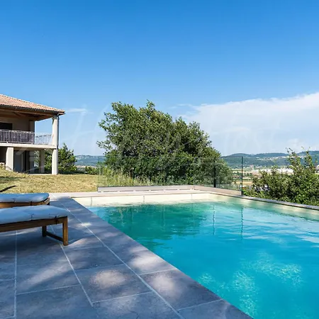 Grande Avec Piscine Chauffée Et Privée